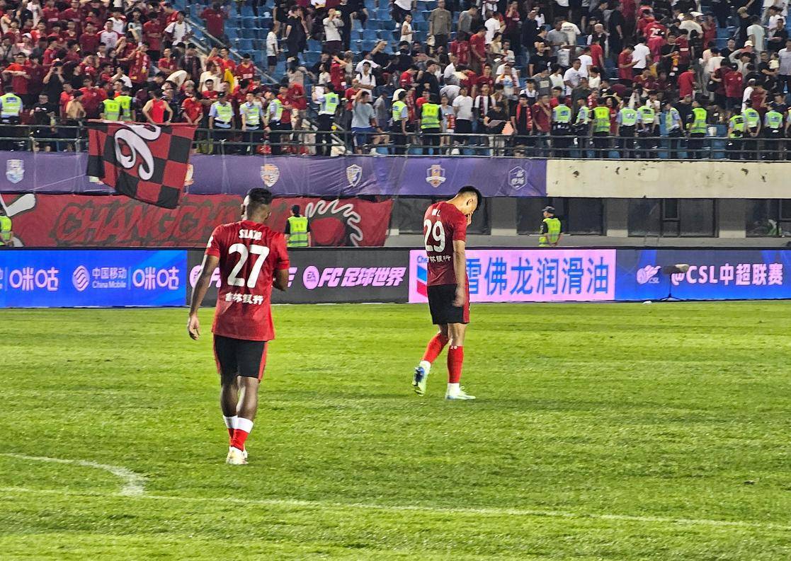 吸引着全球 吸引着全球