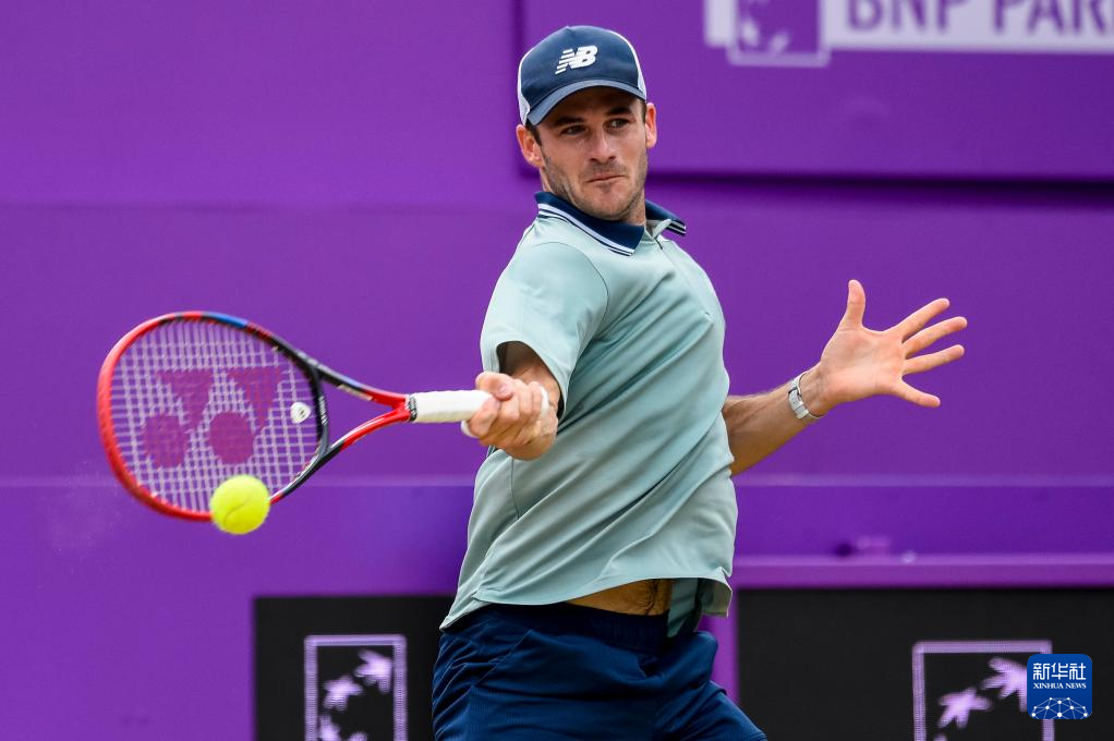 他在禁区内 他在禁区内